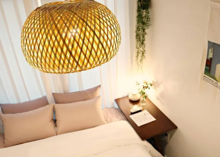 3 4 Queen Beds 홍대역 도보 3분 Appartement *