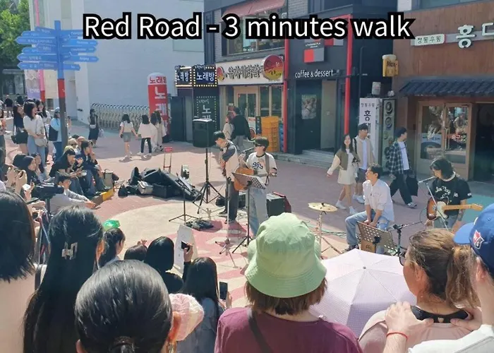 3 4 Queen Beds 홍대역 도보 3분 Appartement