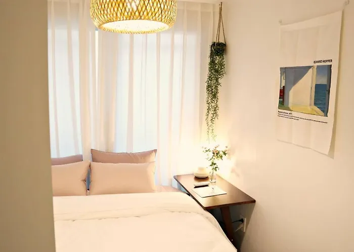 3 4 Queen Beds 홍대역 도보 3분 Appartement *